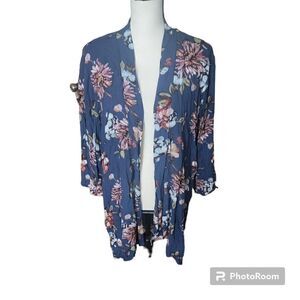 Pink Clover Floral Print Kimono. Size L.